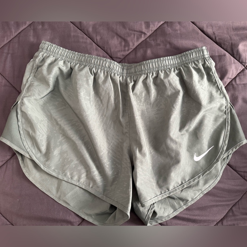 Nike Running Shorts Sz L